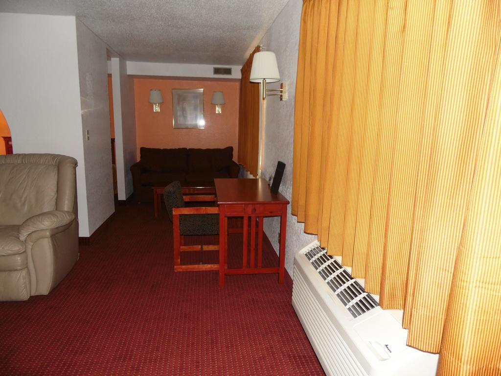 American Inn & Suites Boone Room photo