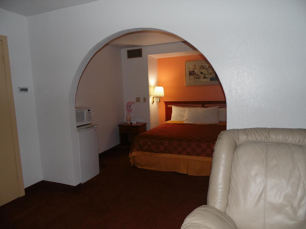 American Inn & Suites Boone Room photo